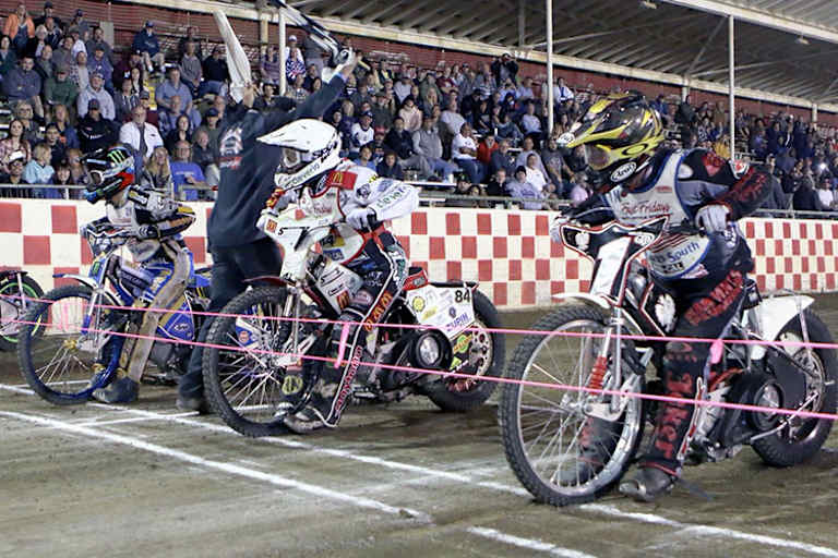 Martin Smolinski (Mitte) in Auburn