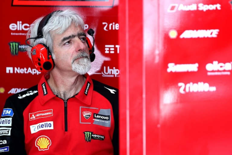 Ducati Corse Boss Dall´Igna glaubt an die Zukunft des 18-Jährigen Aldeguer. Wo Ducati den neuen Piloten ab 2025 fahren lässt, bleibt noch offen