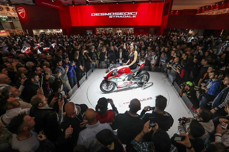 Am Ducati-Stand war die Panigale V4 pausenlos umlagert