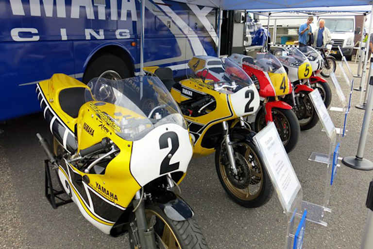 Yamaha präsentiert eine exklusive Auswahl von historischen Maschinen