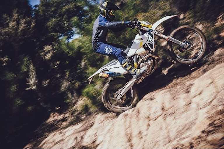 Weiterhin im Programm: Husqvarna FE 350 als Mittelweg zwischen der gnadenlosen Power der grossen Hämmer und der Drehzahl-betonten 250er