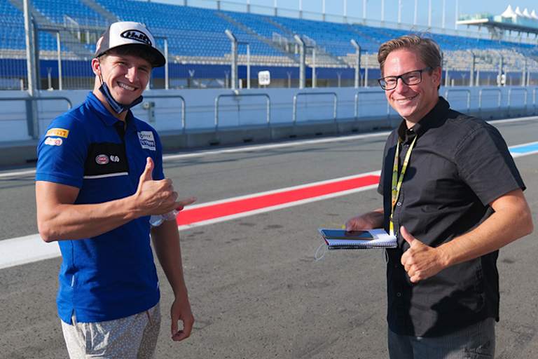 Garrett Gerloff mit Speedweek-Redakteur Ivo Schützbach