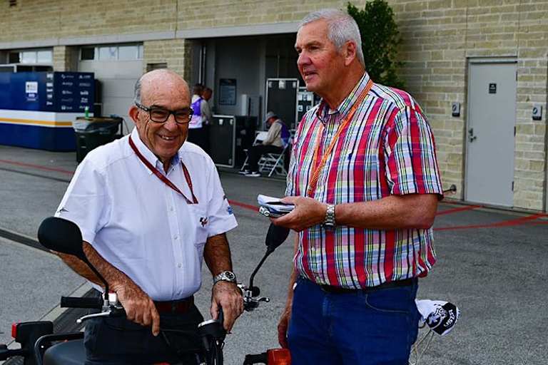 Dorna-Chef Carmelo Ezpeleta (li.) mit Speedweek-Chefredakteur Günther Wiesinger