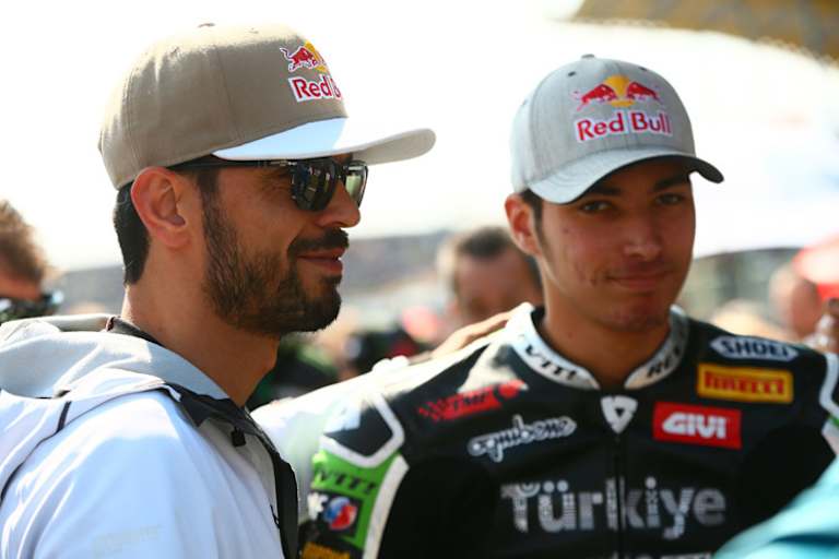 Kenan Sofuoglu (li.) mit seinem Schützling Toprak Razgatlioglu