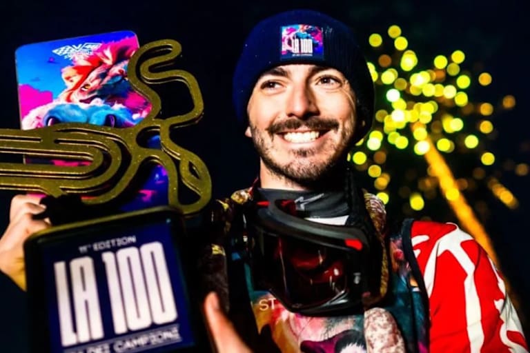 So sehen Sieger aus: Bagnaia gewann das Flat-Track-Spekatel in Tavullia