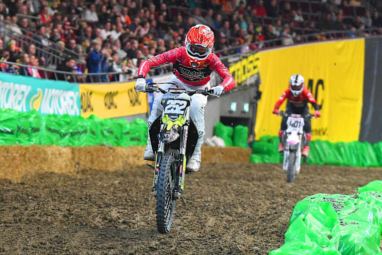 Paul Bloy auf seiner Triumph in Dortmund