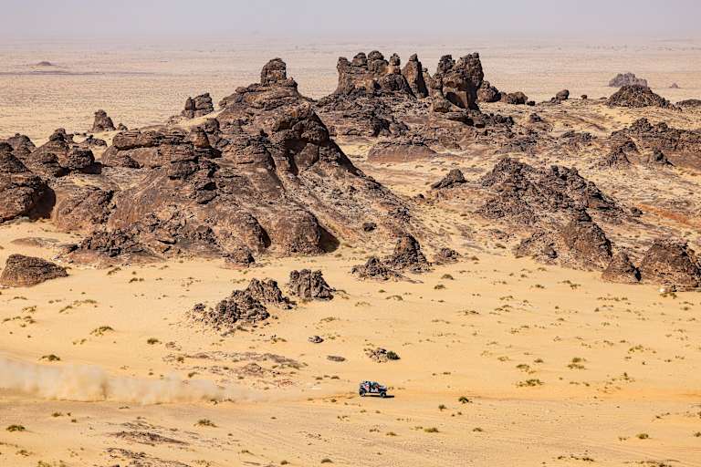 Atemberaubednde  Wüstenlandschaften: Das Terrain von Nasser Al-Attiyah 