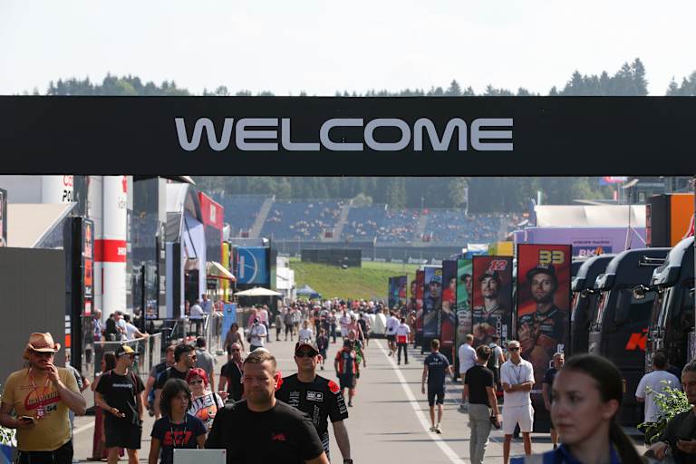 Die MotoGP-Teams sollen zukünftig mehr Platz erhalten