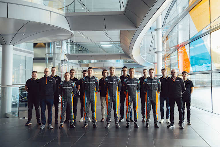 Die McLaren-Werksfahrer 2026