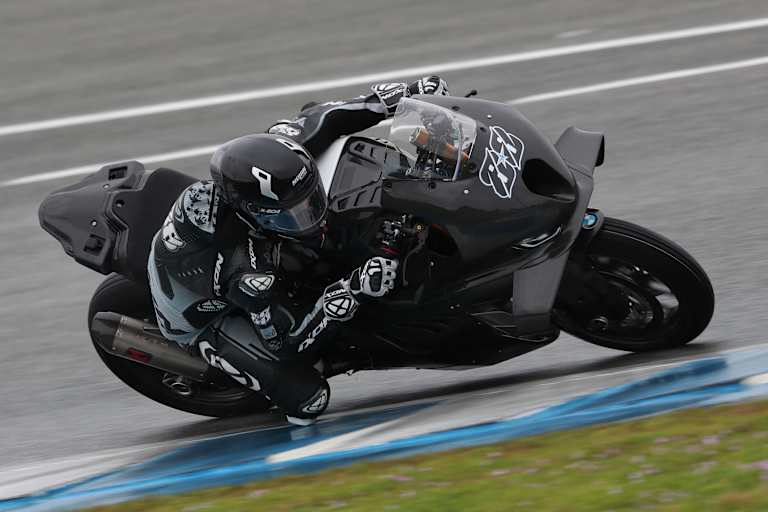 Superbike-Rookie Miguel Oliveira fühlt sich auf der BMW M1000RR sehr wohl