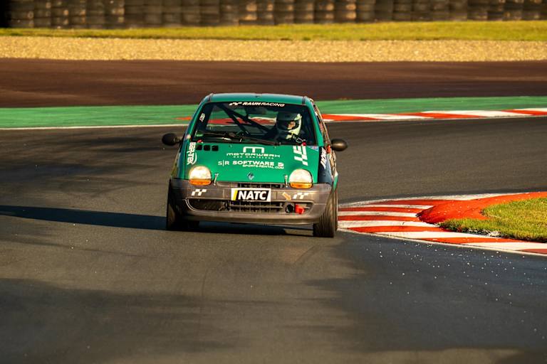 Der RauhRacing Renault Twingo beim Testrennen in Oschersleben