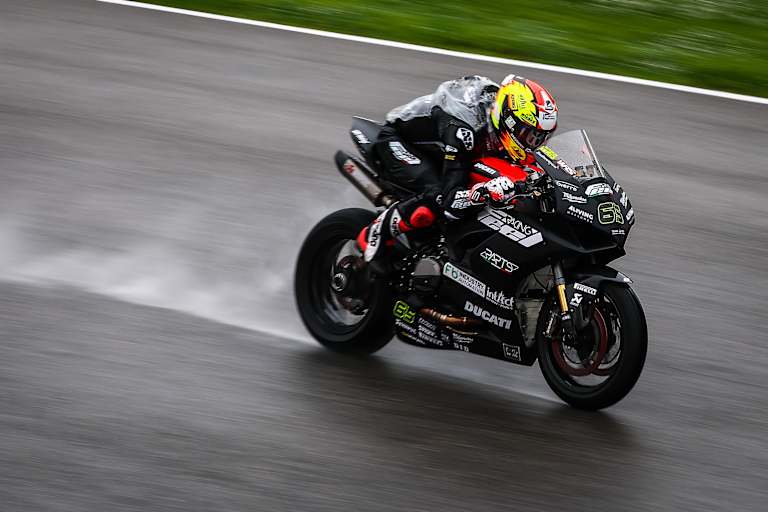 Philipp Öttl nutzte die Testzeit im Nassen