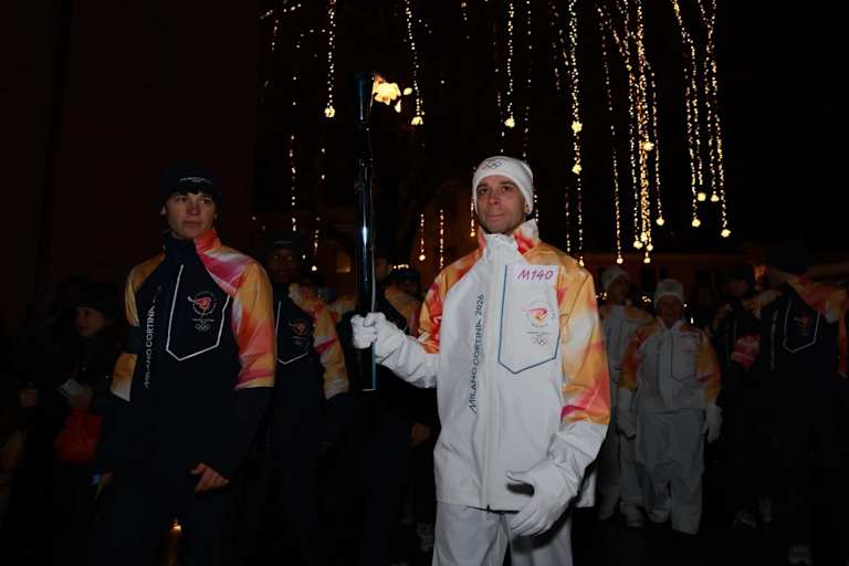 Aprilia-Werksfahrer Bezzecchi: Fackelräger in Rimini