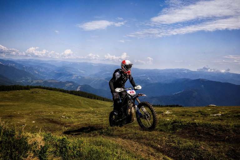 Im schwierigen Terrain unterwegs – fast ohne Lärm