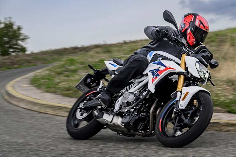 Mittelklasse-Roadster für stressfreien Fahrspass: BMW F450R