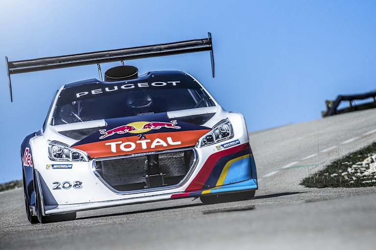 Sebastien Loeb gewann 2013 mit dem 875 PS-Peugeot beim Pikes Peak-Rennen