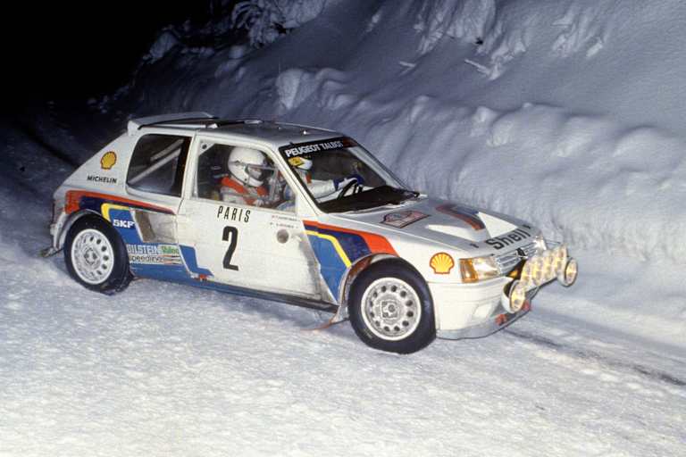 Ari Vatanen im Gruppe B-Peugeot 205 TF 16 bei der Rallye Monte Carlo 1985