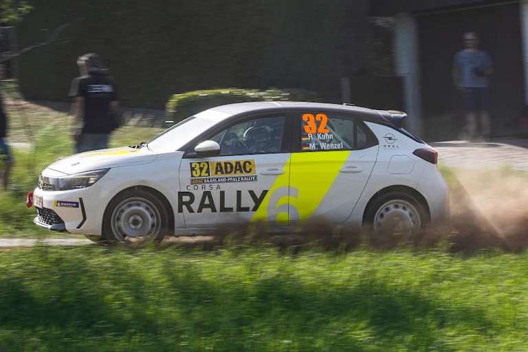 Rally6-Opel in Aktion