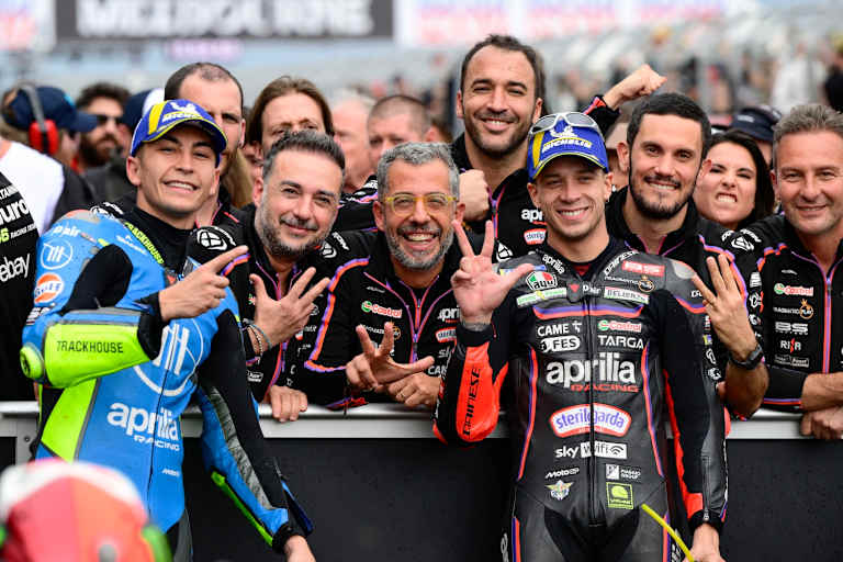 Standen 2025 mehrfach zusammen auf dem MotoGP-Podium: «Bezz» und Fernandez
