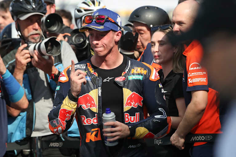 Sieg Nummer 1 mit der KTM RC 16: Pedro Acosta