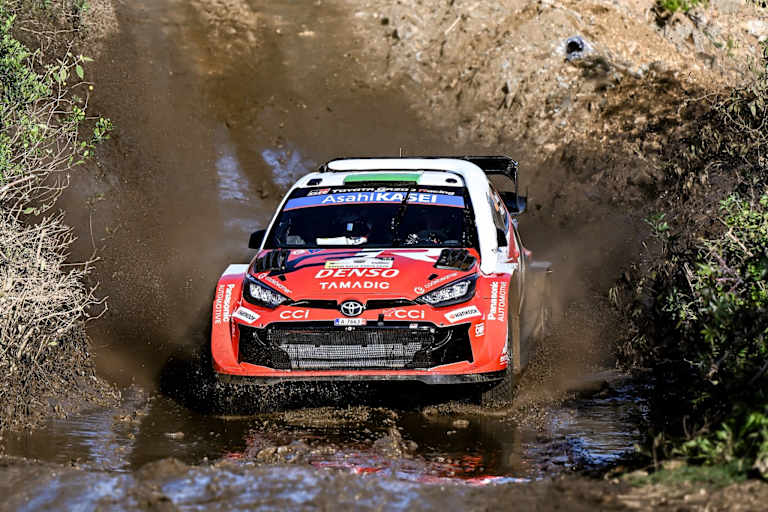 Thank you very Matsch: Sebastien Ogier zum Auftakt auf Platz drei   