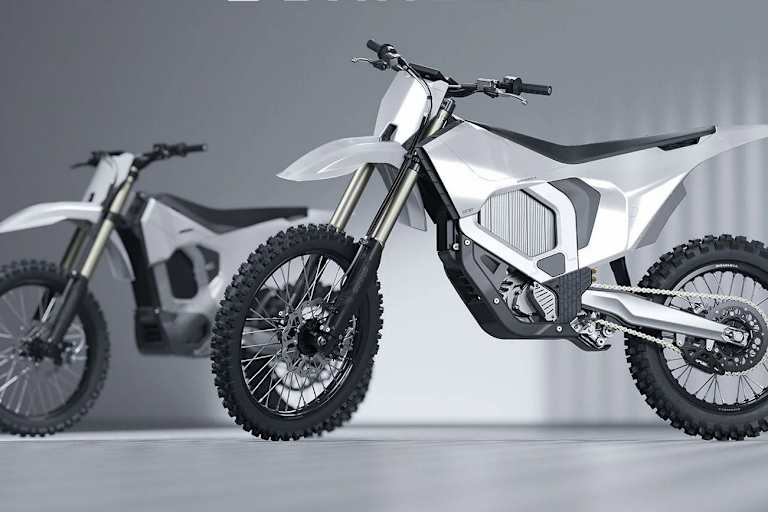 Zwei Grössen: Bonnell 902 (vorne) und 805