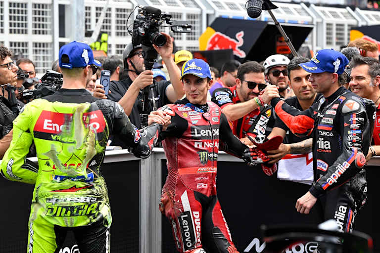 Im Q2 hatte es für Bezzecchi mit Marquez und «Diggia» für Reihe 1 gereicht