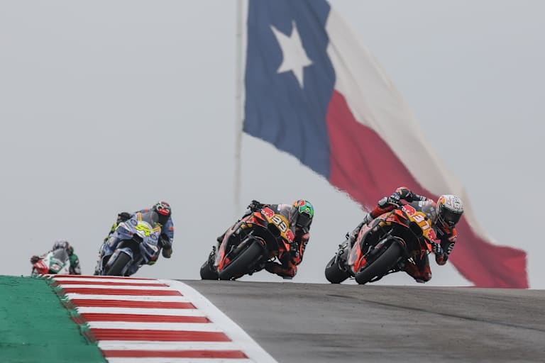 2025: Die KTM-Werksfahrer Acosta und Binder in Austin