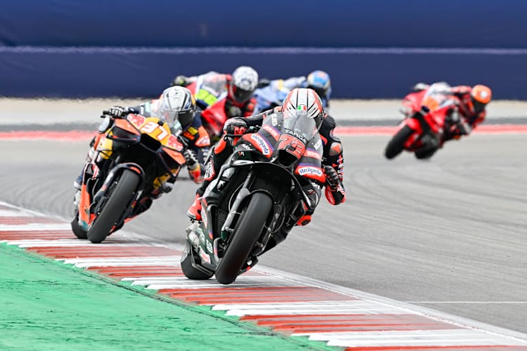 Bezzecchi arbeitete sich auf der Strecke bis auf Platz 2 vor