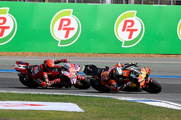 MotoGP-Realität zum Saisonstart: Pedro Acosta (KTM) vor Marc Marquez