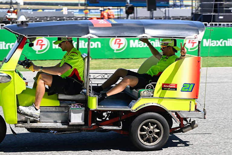 Wie im Rennen: Fabio Di Giannantonio fährt vor VR46-Kollege Morbidelli