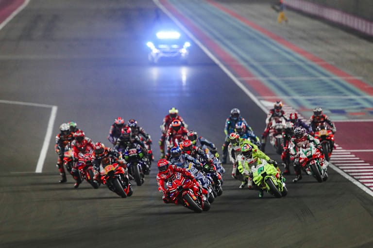 Die MotoGP auf dem Losail-Circuit in der Nähe von Doha