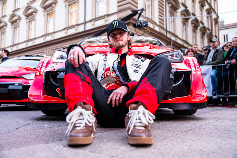 Solberg am Donnerstag noch relaxed: Bestzeit im Shakedown