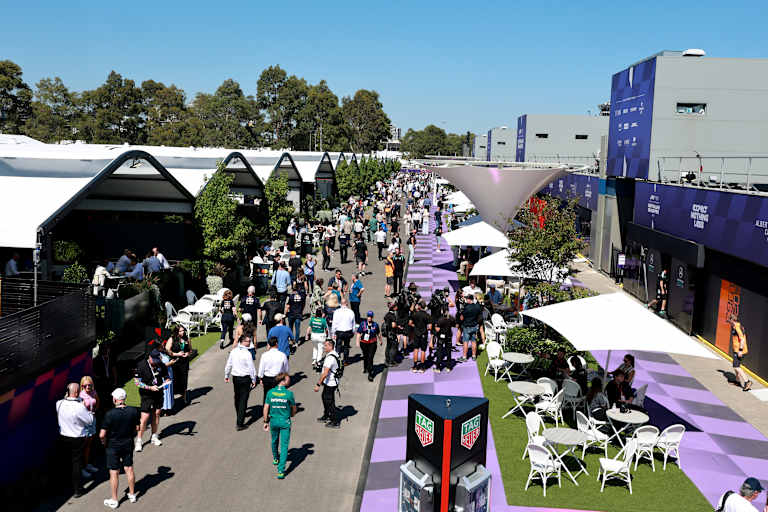 Das Fahrerlager in Melbourne