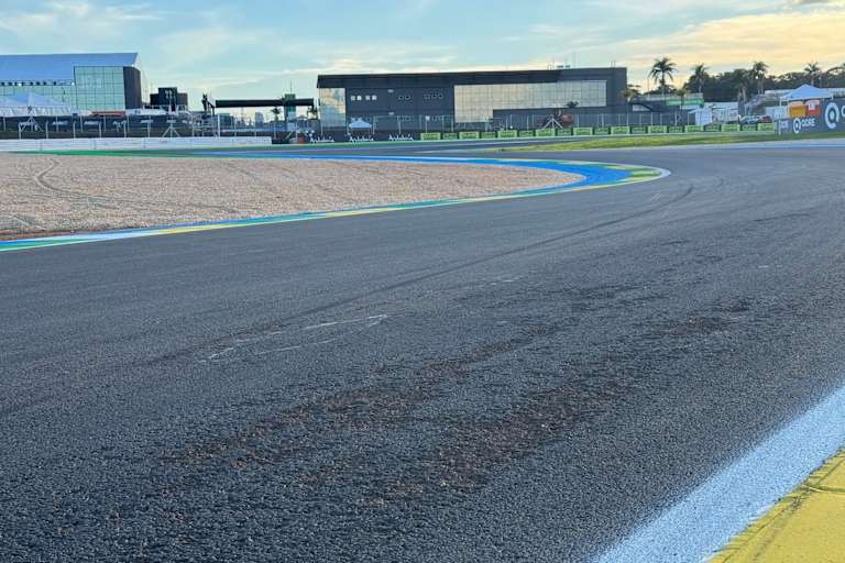 Nur Wochen nach dem MotoGP-Debüt wird der Asphalt in Goiania erneuert