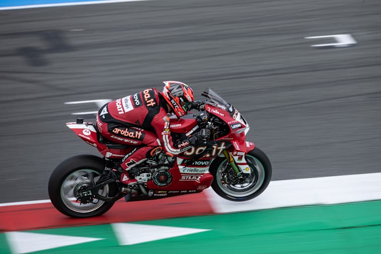 Nicolo Bulega brauste in Rekordzeit auf Pole