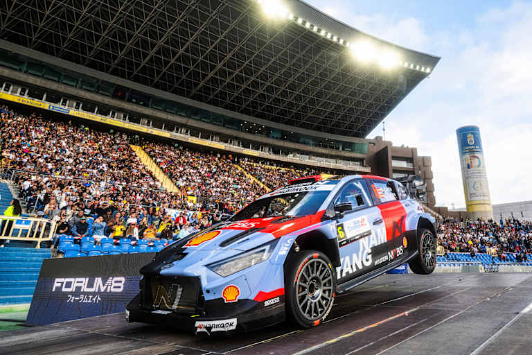 Dani Sardo ist beim Heimspiel bester Hyundai-Pilot