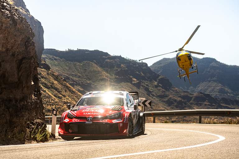 Oliver Solberg verkleinert Rückstand auf Ogier