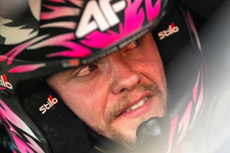 Oliver Solberg forderte Ogier heraus, schied nach Zwischenfall aber aus