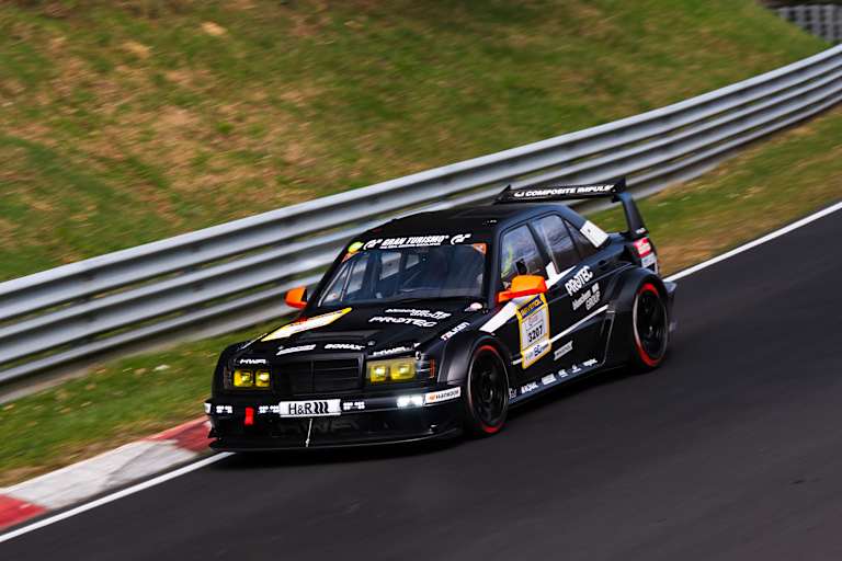 Der HWA EVO.R feiert sein vielbeachtetes Renndebüt