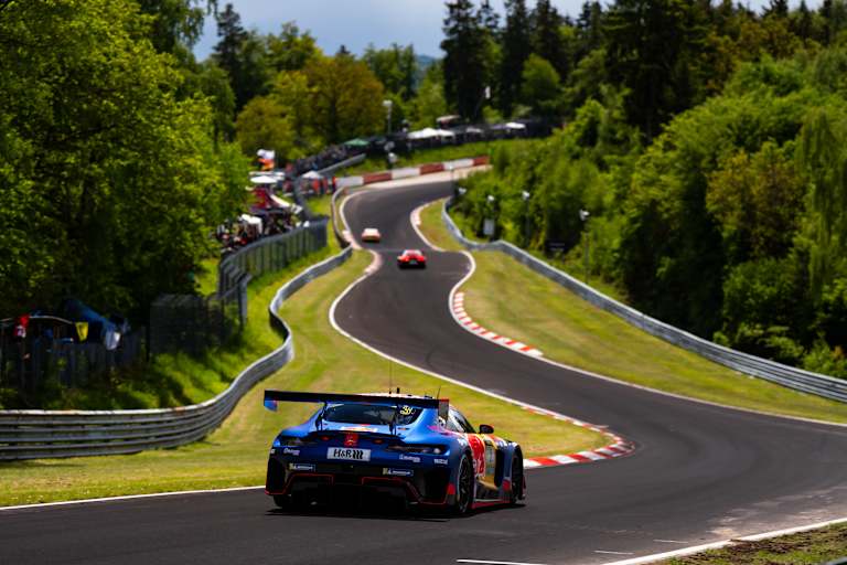 Max Verstappen begeistert im Mercedes-AMG GT3