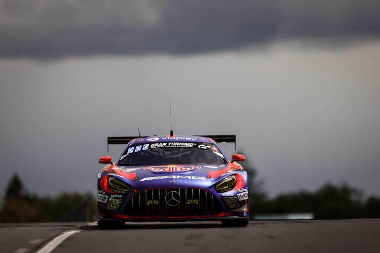 Der Verstappen Racing Mercedes-AMG GT3