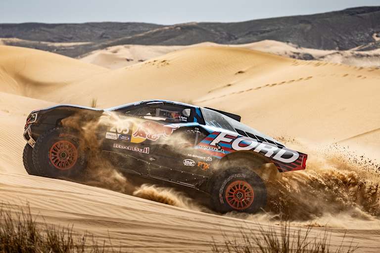 Einer der drei Ford Raptor-Piloten: Carlos Sainz