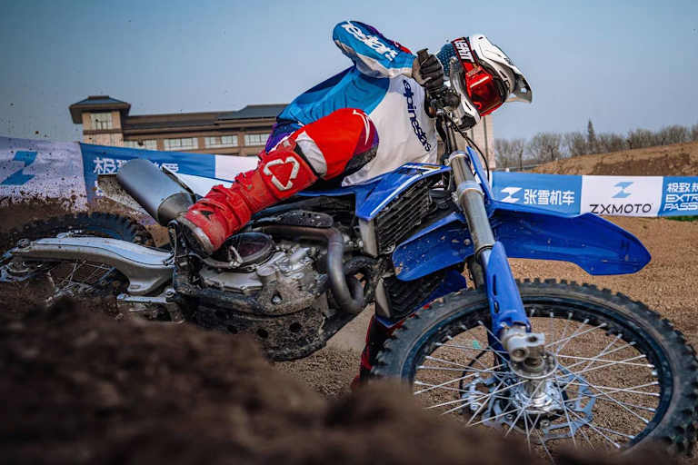 ZX Moto MX250: Nach den Erfolgen in der Supersport-WM Expansion ins Gelände