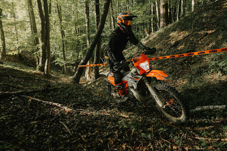 Medienskandal um KTM-Hardenduros, die kaum je auf Asphalt gefahren werden