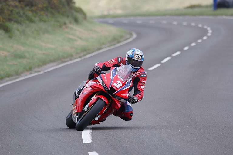 Auf der Superstock-Honda gelang Dean Harrison die schnellste Zeit der Woche