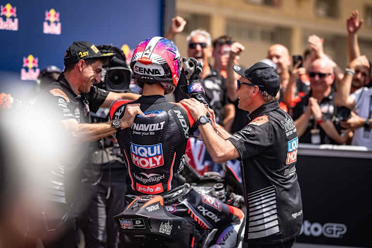 Patrick Mellauner (re.): Bei Intact an der Seite von Moto2-Ass Senna Agius