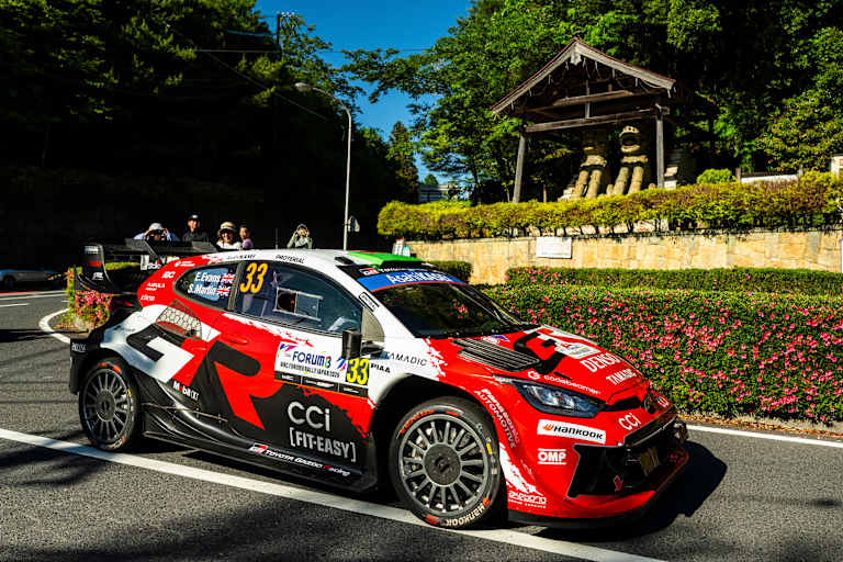 Big in Japan: Vor dem Finaltag führt Elfyn Evans