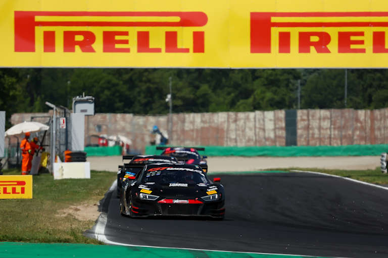 Tresor Attempto Racing gewinnt Crashderby in Monza