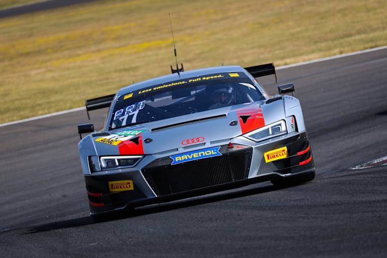Audi-Bestzeit im ersten Training